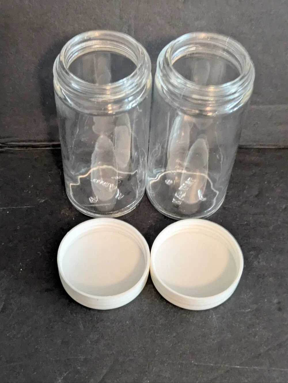 Spice Rack Black Metal Wall Mount or Free Standing Spice Rack with 6 Clear Jars